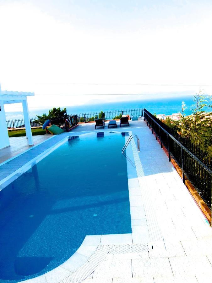 Luxury Villa With Amazing View, Çeşme Εξωτερικό φωτογραφία